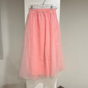 Freckles tulle pink maxi skirt size M. Excellent condition no pulls or snags